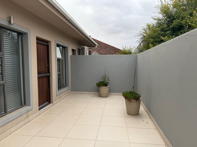 3 Bedroom Property for Sale in Ladismith Western Cape